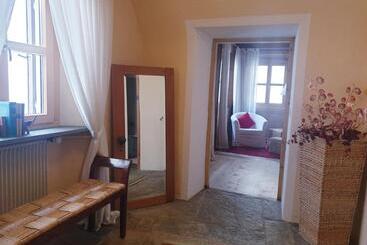 هتل Palazzo Mysanus Samedan