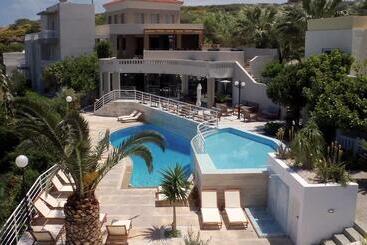 هتل Pelagia Bay