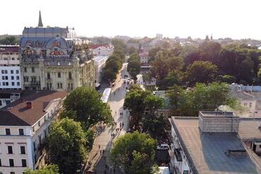 هتل Royal Street