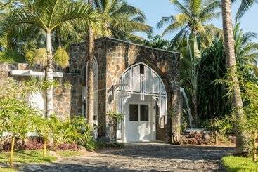Seasense Boutique Hotel & Spa