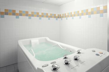 هتل Harvey Spa