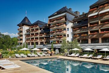 هتل The Alpina Gstaad