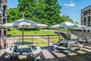 The Orchard Hotel & Restaurant