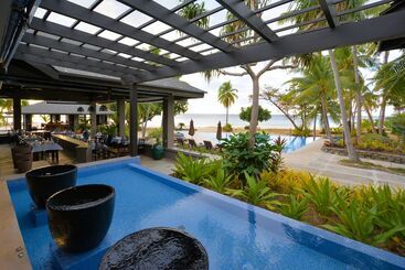 هتل Yasawa Island Resort
