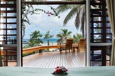 هتل Yasawa Island Resort