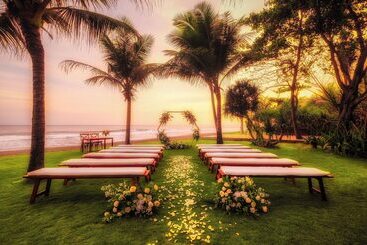 استراحتگاه Komune And Beach Club Bali