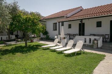 Villa Dafni Studios