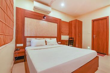 Fabhotel Dream Plaza   Nr Biswa Bangla Gate