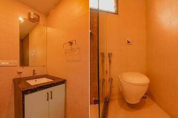 Fabhotel Dream Plaza   Nr Biswa Bangla Gate