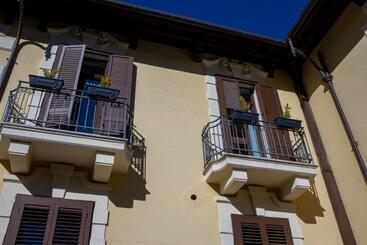 تختخواب و صبحانه Il Palazzo   Luxury Home & Event