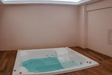 هتل Evian Thermas Residence