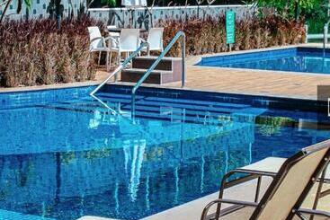 هتل Evian Thermas Residence