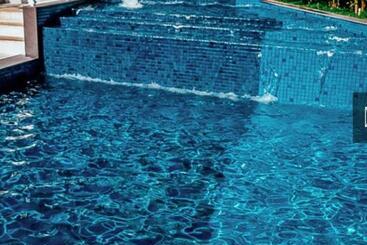 هتل Evian Thermas Residence