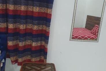 پانسیون Royal Galaxy Guest House