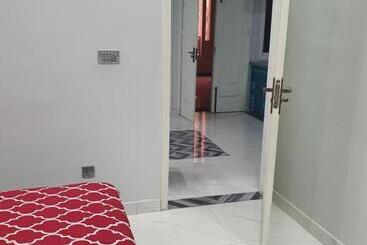 پانسیون Royal Galaxy Guest House