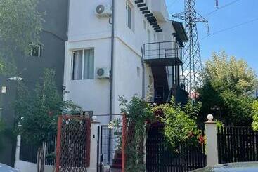 پانسیون Vila Davi