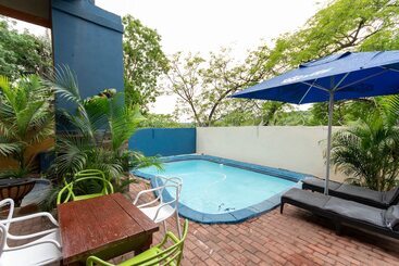 膳宿费 Woodpeckers Guest House