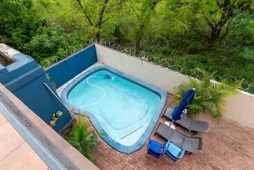 膳宿费 Woodpeckers Guest House
