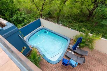 膳宿费 Woodpeckers Guest House