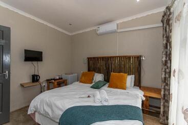 膳宿费 Woodpeckers Guest House