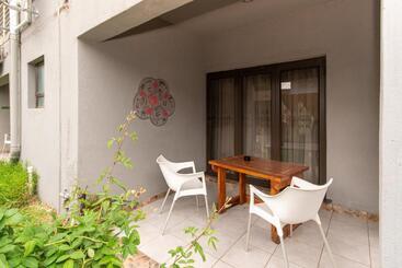 پانسیون Woodpeckers Guest House