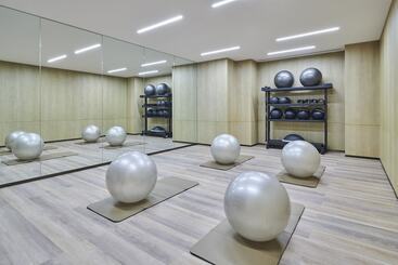 هتل Doubletree By Hilton Shenzhen Airport Residences