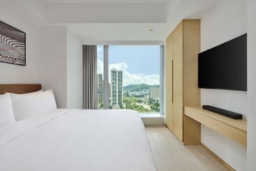 هتل Doubletree By Hilton Shenzhen Airport Residences