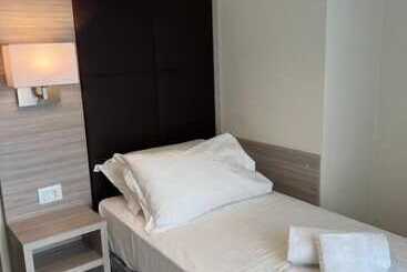 Adalesia Hotel & Coffee