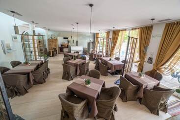 Alpen Hotel Eghel