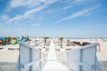 C Hotels Helios