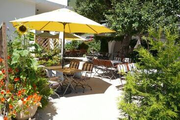 Отель Restaurant Gabriel