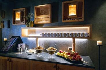 هتل Abinea Dolomiti Romantic Spa