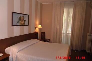 هتل Albergo Ponte Vecchio