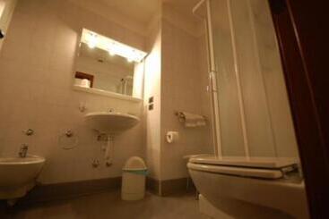 هتل Albergo Ponte Vecchio