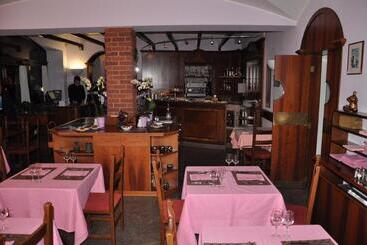 هتل Albergo Ponte Vecchio