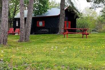 هتل Antigonish Evergreen Inn
