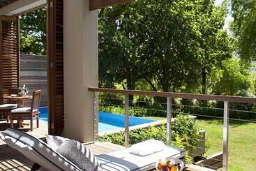 هتل Delaire Graff Lodges And Spa