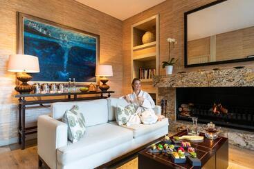 هتل Delaire Graff Lodges And Spa