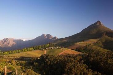 هتل Delaire Graff Lodges And Spa