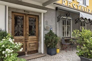 Hotel Emma Historic