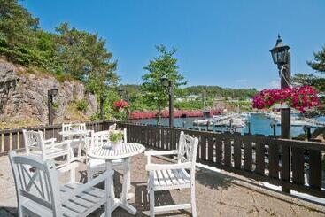 هتل Farsund Fjord
