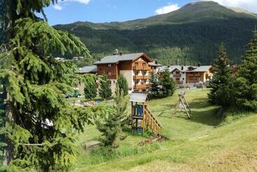 هتل Le Alpi