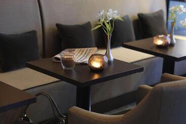 The Lamp Hotel & Spa