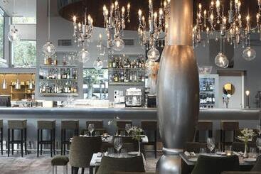 The Lamp Hotel & Spa