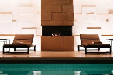 The Lamp Hotel & Spa
