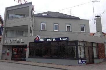 هتل The Originals Access, Hôtel Arum, Remiremont