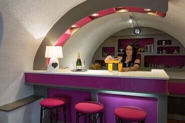 هتل The Originals Access, Hôtel Arum, Remiremont