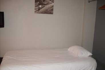 هتل The Originals Access, Hôtel Arum, Remiremont
