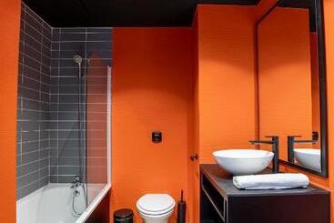 Отель Cowool Toulouse