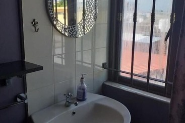 پانسیون Tyvabro Guesthouse